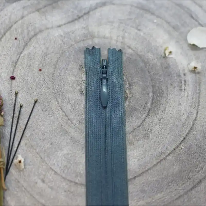 ZIPPER INVISIBLE RIVER Top-Preis