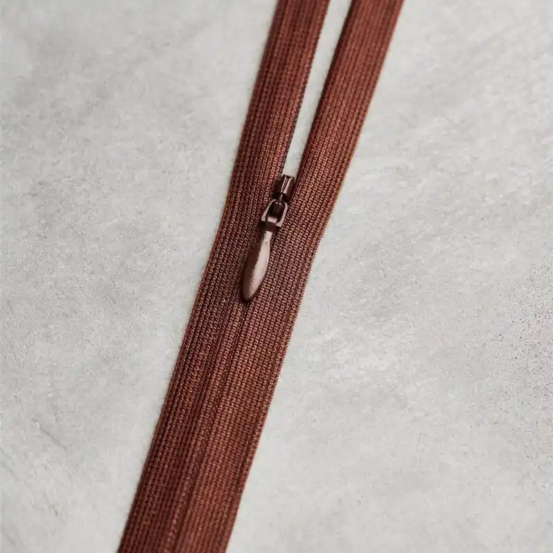 ZIPPER INVISIBLE MM 30 cm PECAN Weltweiter Versand